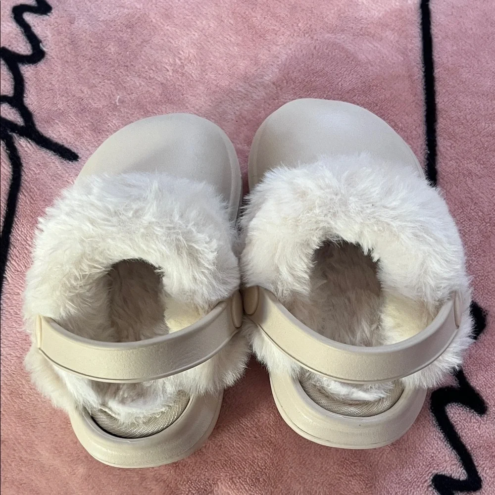 Zara Kids Cream Slippers with Faux Fur